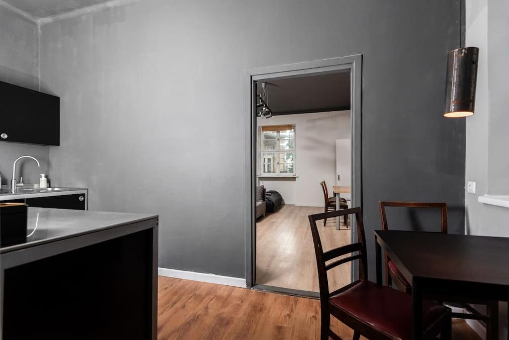 Industrial Apartment - Jewish Quarter By Upstairs Krakow Exterior photo